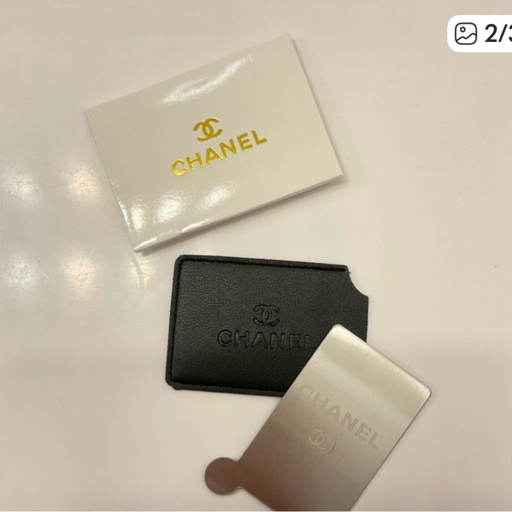 NIB CHANEL Black Metallic Mirror with case - Picture 2 of 3